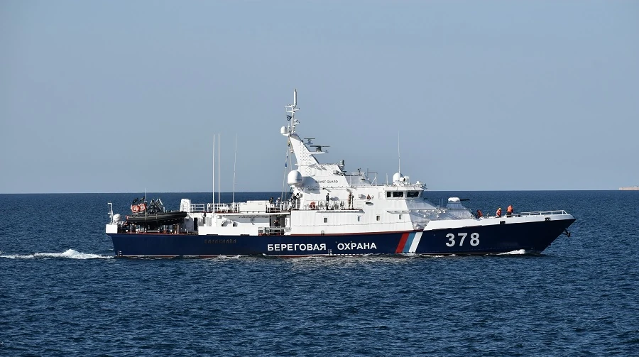 СБУ повідомила про ураження безпілотниками двох кораблів ФСБ у Керчі