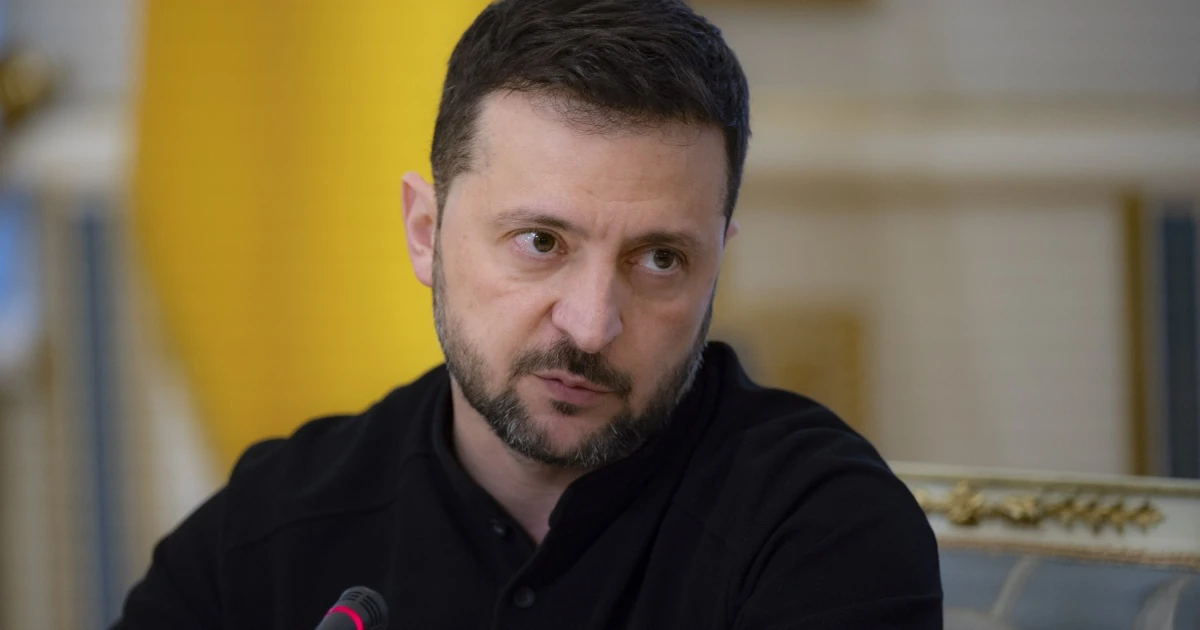 Хто говорив про дві спроби атаки дронів на літак Зеленського