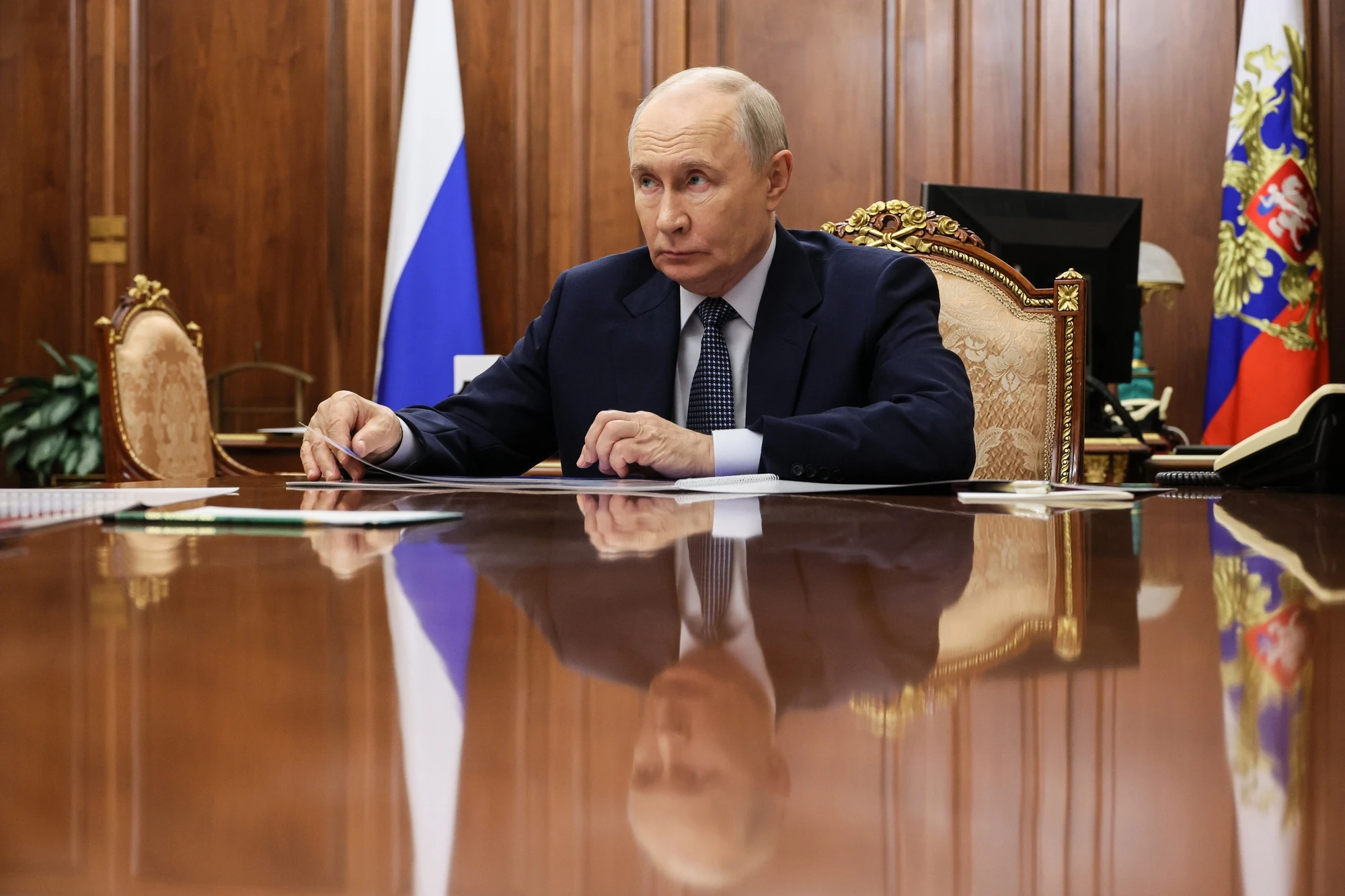 Володимир Путін на тлі повідомлення Financial Times про енергетичне перемир'я